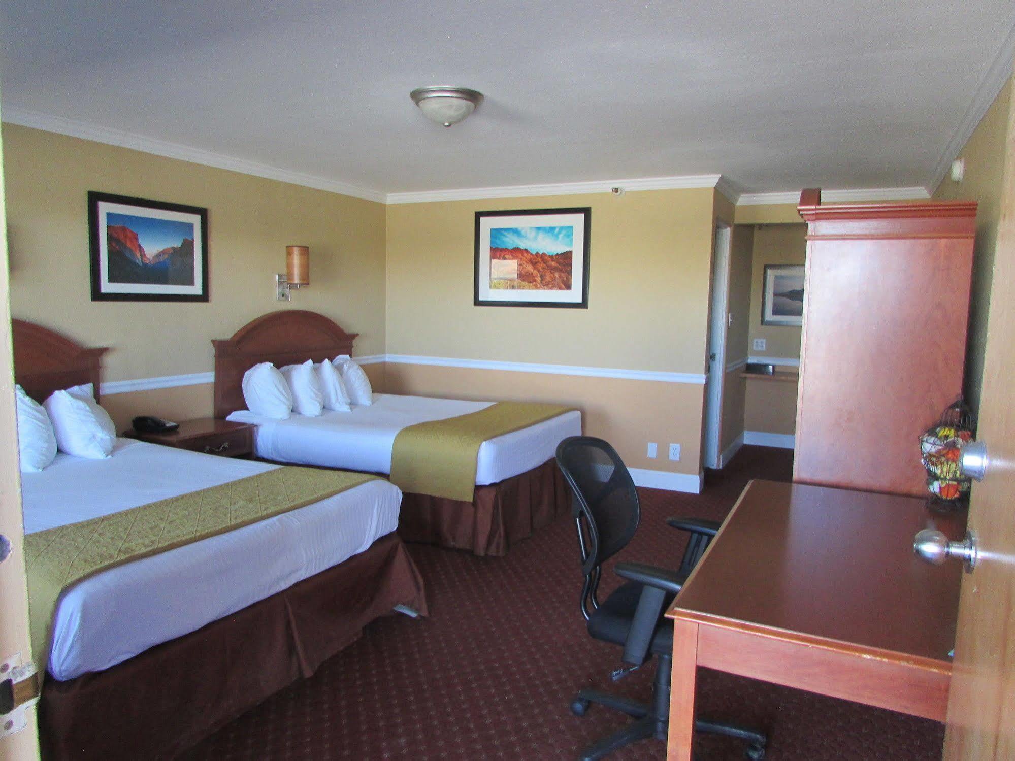 Travelodge By Wyndham Hawthorne Exterior foto